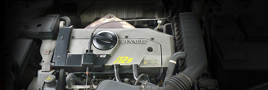 2.2-литровый бензиновый силовой агрегат Renault J7T под капотом Рено Сафран.