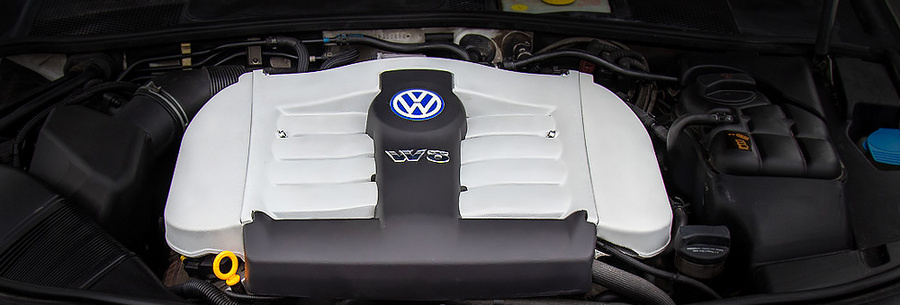 4.0-литровый бензиновый силовой агрегат VW BDN под капотом Фольксваген Пассат.