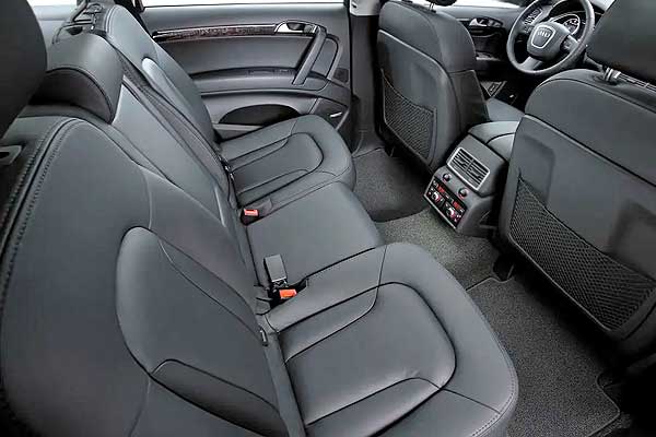 Внедорожник Audi Q7 I (4L) дорестайлинговая модификация салон
