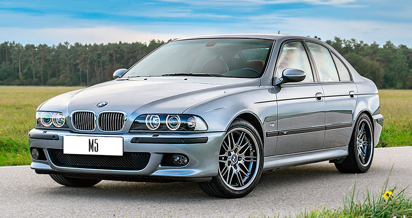 BMW M5 2000 года