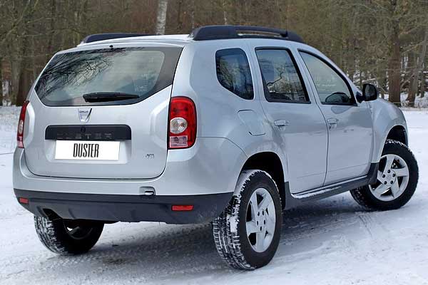 Кроссовер Dacia Duster 1 (HS) дорестайлинговая версия вид сзади