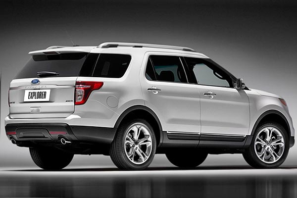 Внедорожник Ford Explorer 5 (U502) дорестайлинговая версия вид сзади