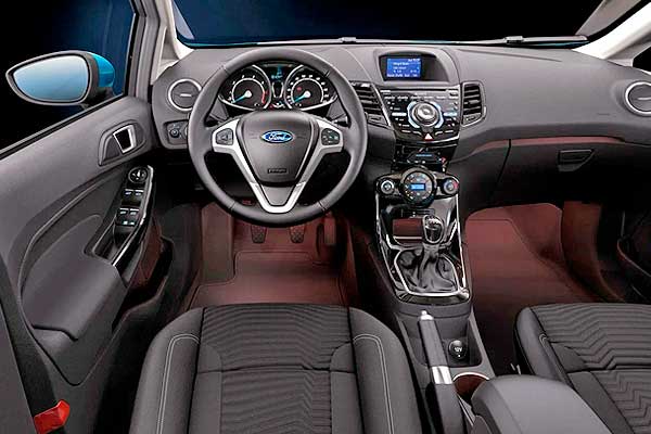 Ford Fiesta VI (B299) после обновления интерьер