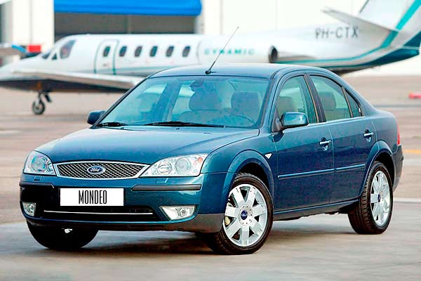 Седан Ford Mondeo 3 (CD132) первый рестайлинг вид спереди