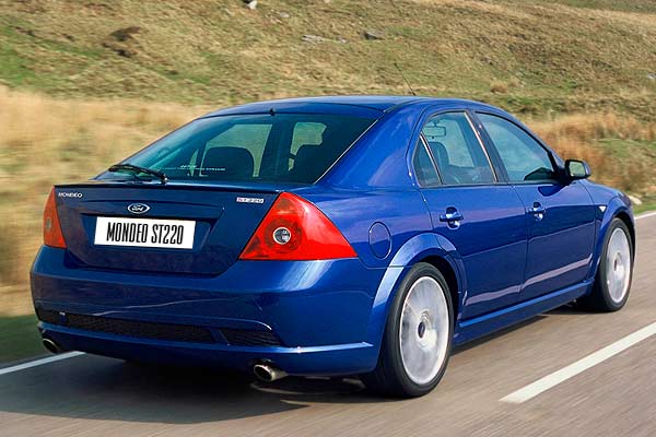 Sedan Форд Мондео ST220 3 (CD132) вид сзади