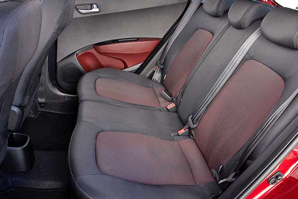 Hatchback Hyundai i10 2 IA рестайлинговая модификация салон