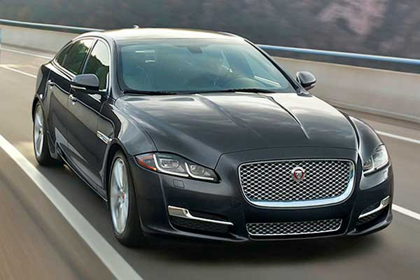 Sedan Jaguar XJ 8 (X351) рестайлинг вид спереди