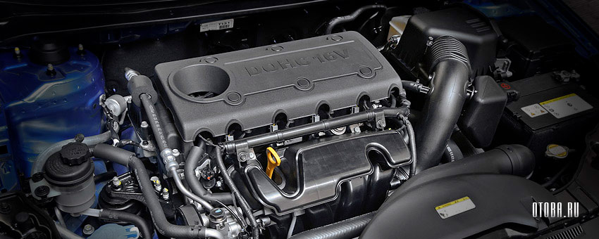 Мотор 2.0 литра Hyundai G4KD под капотом.