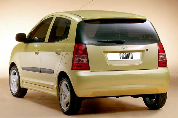 Kia Picanto 1 SA hatchback вид сзади