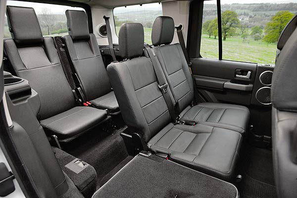 Внедорожник Land Rover Discovery III (L319) салон