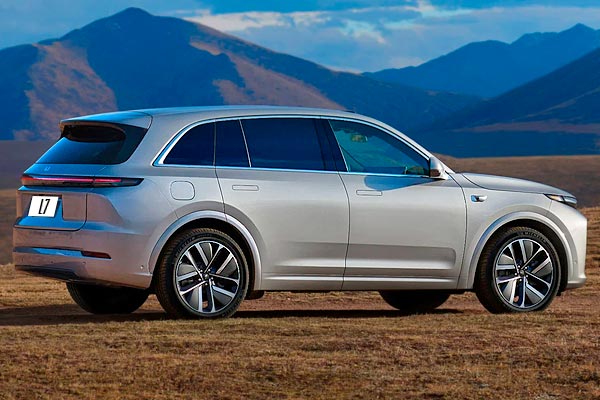 Кроссовер Lixiang L7 1 (X03) вид сзади рестайлинговая версия