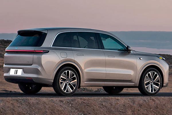 Кроссовер Лисян Л8 1 (Х02) вид сзади рестайлинговая версия