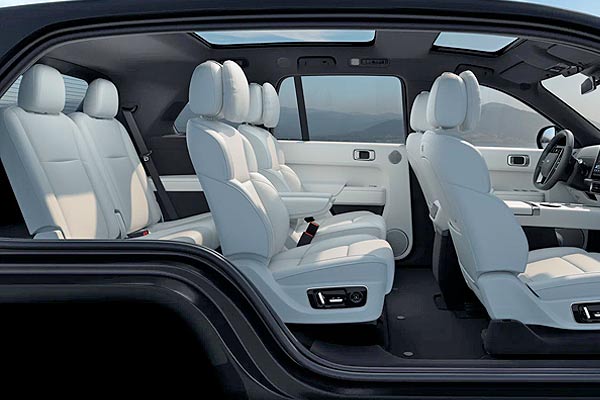 Кроссовер Лисян Л8 1 (Х02) салон рестайлинговая модификация