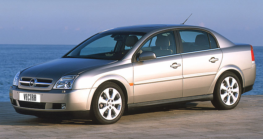 Opel Vectra 2003 года с мкпп