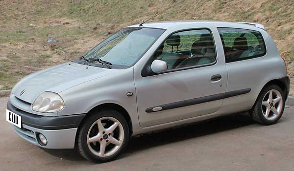 Подержанный Renault Clio 2 (X65)