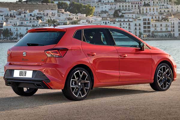 Hatchback Seat Ibiza V (6F) вторая рестайлинговая версия вид сзади