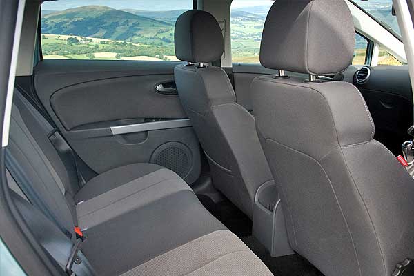 Hatchback Seat Leon II (1P) рестайлинговая модификация салон