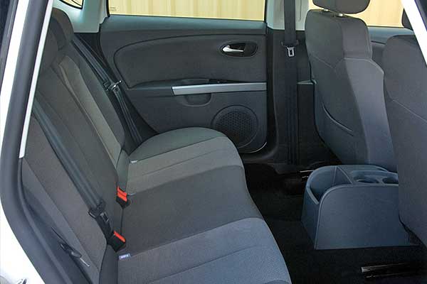 Hatchback Seat Leon II (1P) дорестайлинговая модификация салон