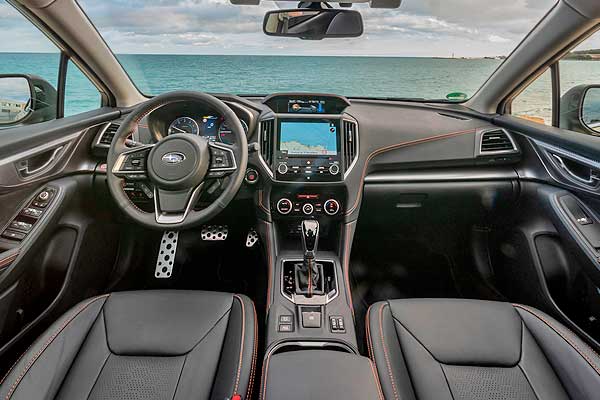 Кроссовер Subaru XV II (GT) после обновления интерьер