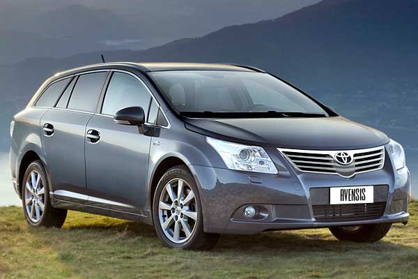 Универсал Тойота Авенсис 3 Tourer (Т270) дорестайлинговая модификация