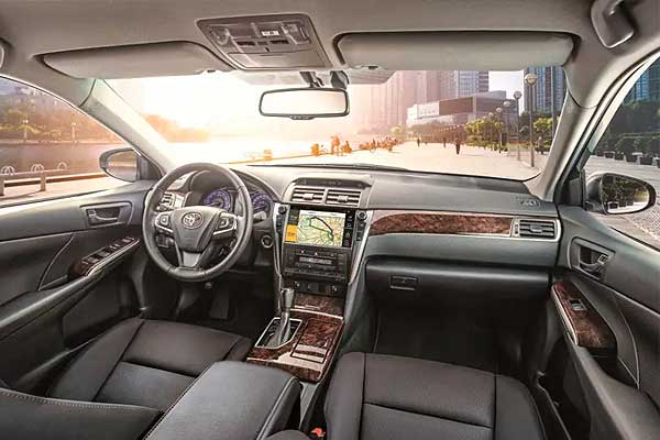 Тойота Камри 7 (XV50) после второго обновления интерьер