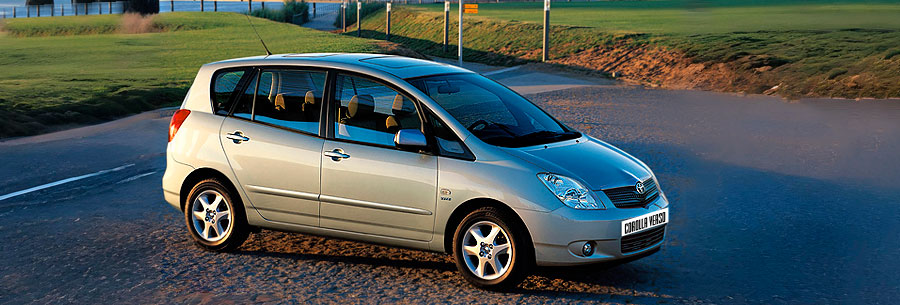 Компактвэн Toyota Corolla Verso 1 (E120)