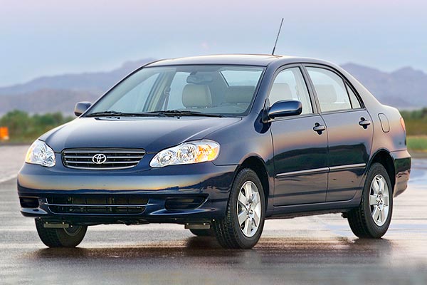 Седан Тойота Королла LE США 9 (Е130) вид спереди до рестайлинга