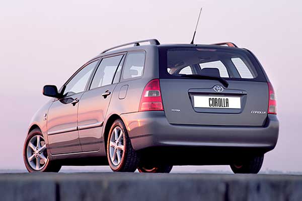 Универсал Тойота Королла 9 (Е120) дорестайлинговая модификация