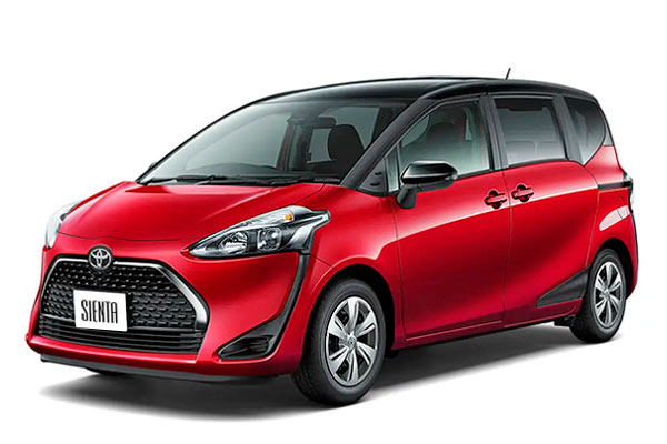 Минивэн Toyota Sienta 2 (XP170) вид спереди рестайлинг