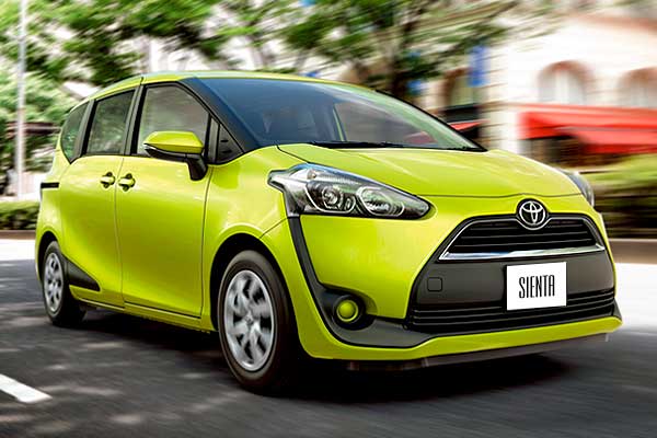 Минивэн Тойота Сиента 2 (XP170) вид спереди до рестайлинга