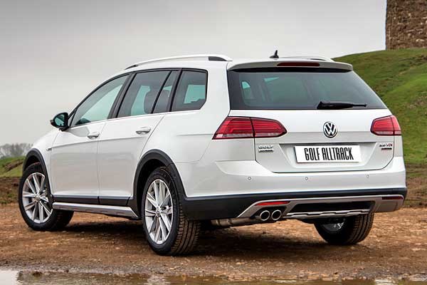 Универсал Фольксваген Гольф 7 Оллтрек (BA) рестайлинговая версия вид сзади