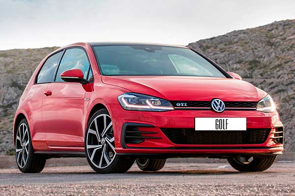 3-дверный хэтчбек Фольксваген Гольф 7 GTI (5G) рестайлинг вид спереди