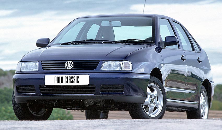 Volkswagen Polo Classic 2000 года с бензиновым двигателем 1.6 литра