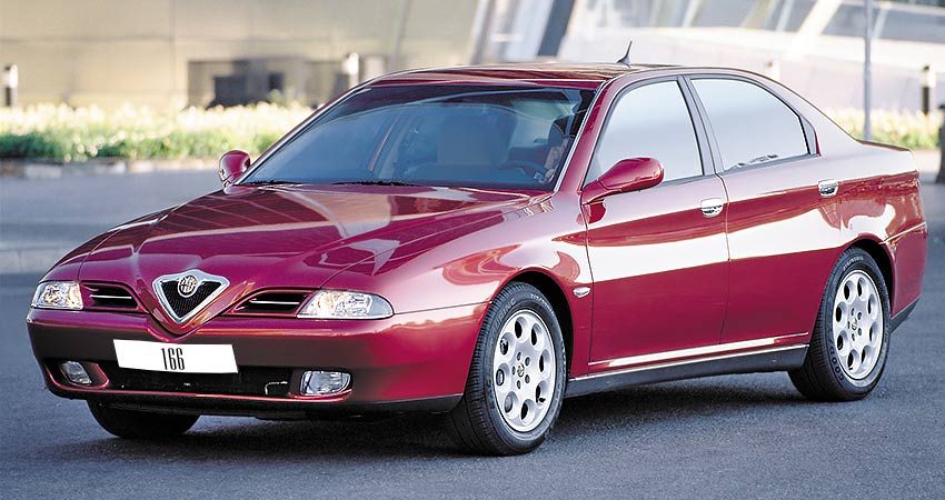 Alfa Romeo 166 с дизельным двигателем 2.4 литра 2001 года