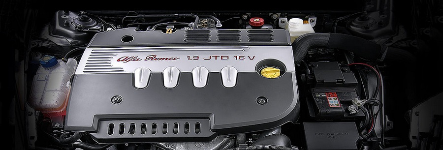 1.9-литровый дизельный силовой агрегат 937A5000 под капотом Альфа Ромео 156.