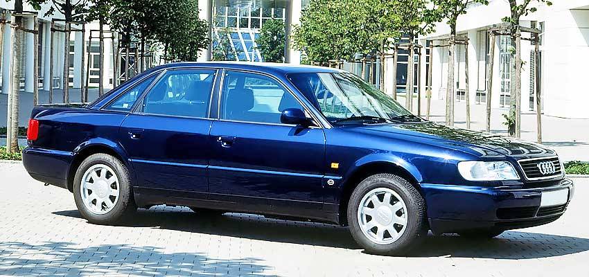 Audi A6 1996 года с бензиновым двигателем 2.8 литра