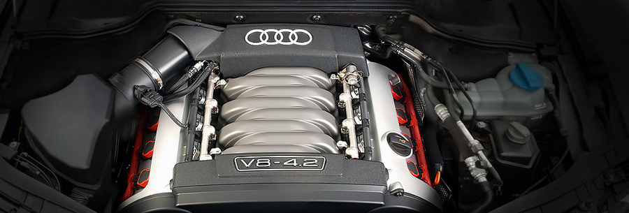 4.2-литровый бензиновый силовой агрегат Audi BFM под капотом Ауди A8.