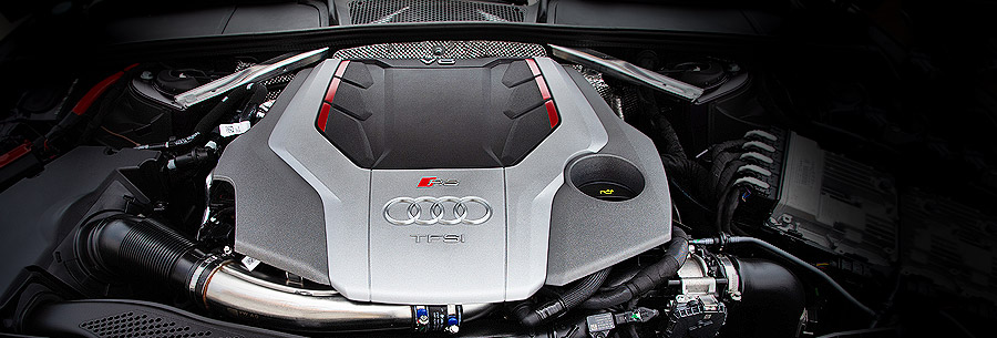 Силовой агрегат DECA под капотом Audi RS5.