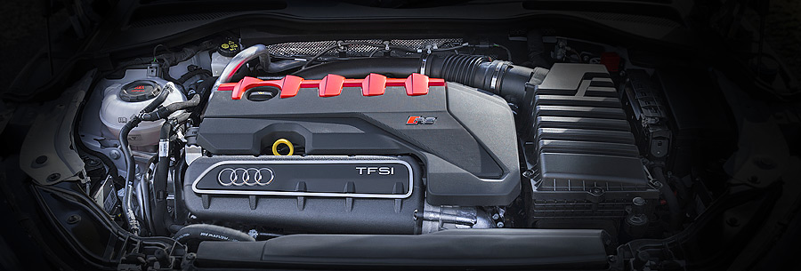 2.5-литровый бензиновый силовой агрегат Ауди DNWA под капотом Audi TT RS.