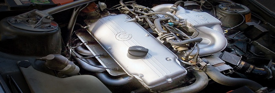 1.5 - 2.0 литровый бензиновый силовой агрегат БМВ М10 под капотом BMW 316i.