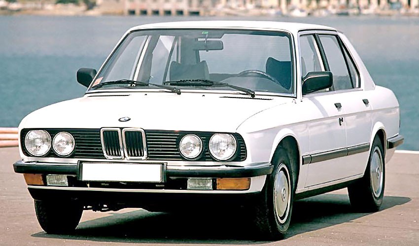 BMW 520i 1986 года с бензиновым двигателем 2.0 литра