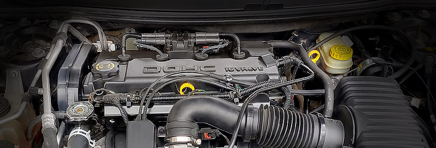 2.4-литровый бензиновый силовой агрегат Chrysler EDZ под капотом Крайслер Себринг.