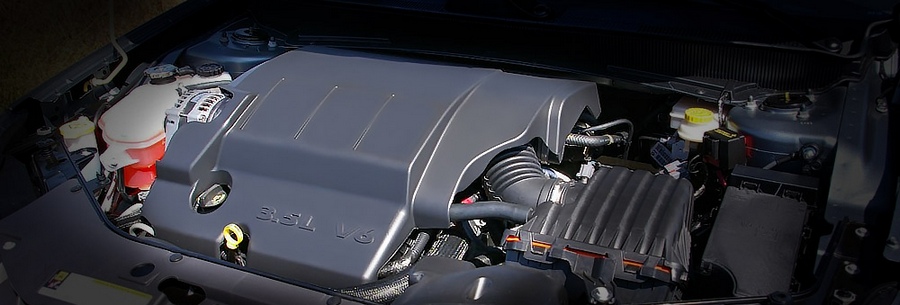 3.5-литровый бензиновый силовой агрегат Chrysler EGF под капотом Крайслер Себринг.