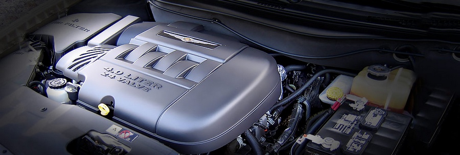 4.0-литровый бензиновый силовой агрегат Chrysler EGQ под капотом Крайслер Пацифика.