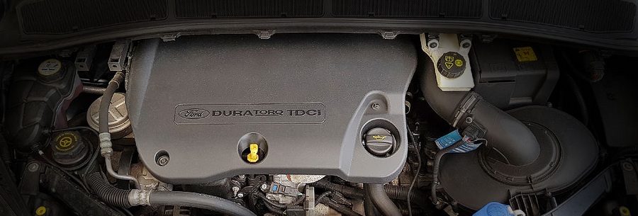 Силовой агрегат 2.2 TDCi под капотом Форд.