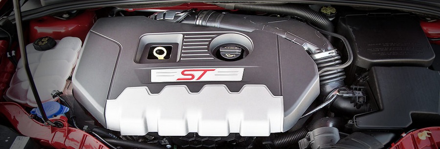 2.0-литровый бензиновый силовой агрегат R9DA под капотом Форд Фокус СТ.