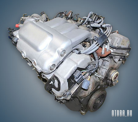 3.0-литровый бензиновый мотор Ford REBA вид сзади.
