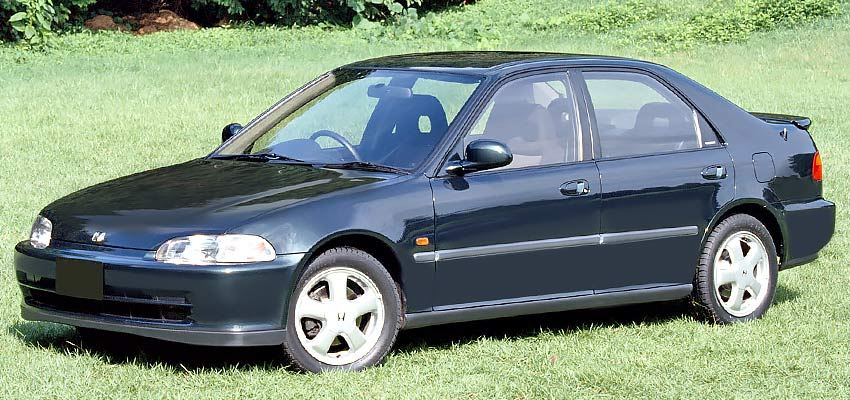 Honda Civic 1994 года с бензиновым двигателем 1.8 литра