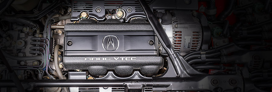 3.2-литровый бензиновый силовой агрегат Honda C32B под капотом Acura NSX.