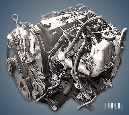 1.8-литровый бензиновый двигатель Honda F18B вид сзади.